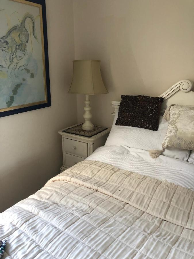 Bed and Breakfast Old Orchard House Lavant Esterno foto